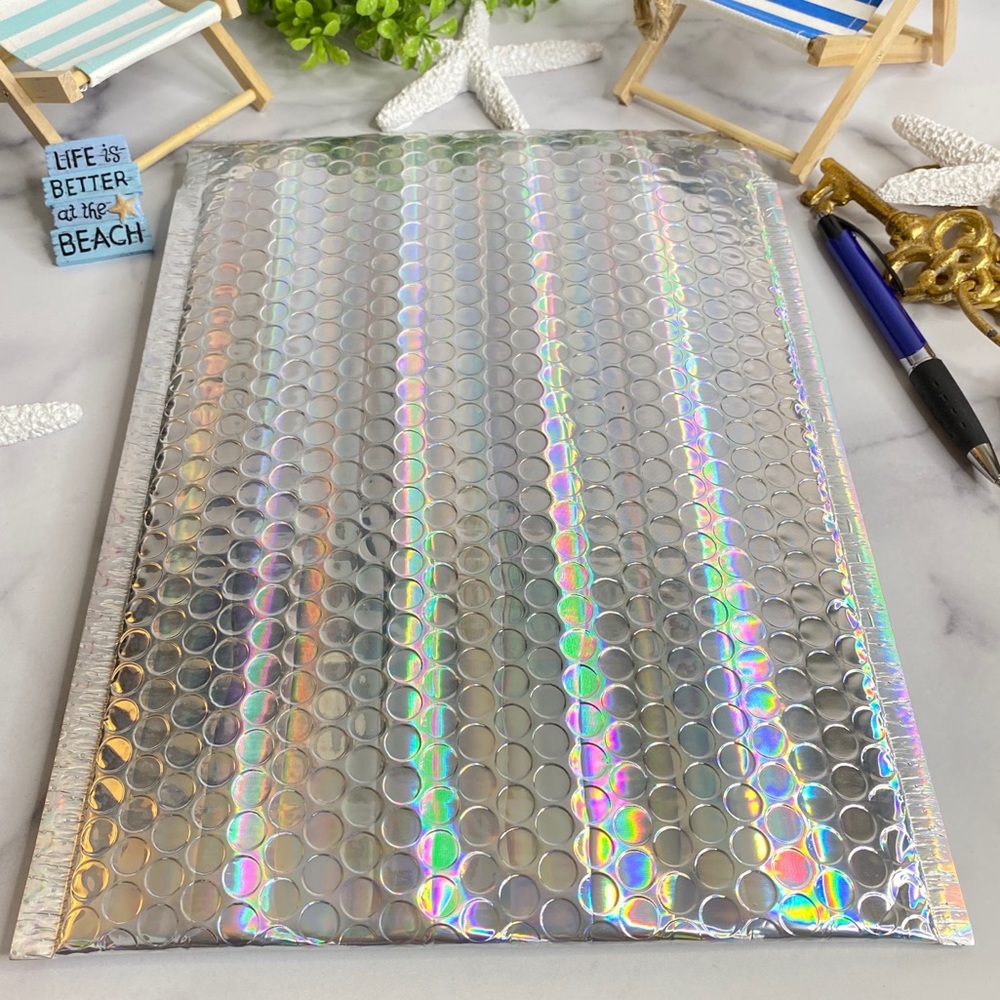 20 8.5X11 Holographic Bubble Mailers PRICE IS FIRM - Picture 3 of 7